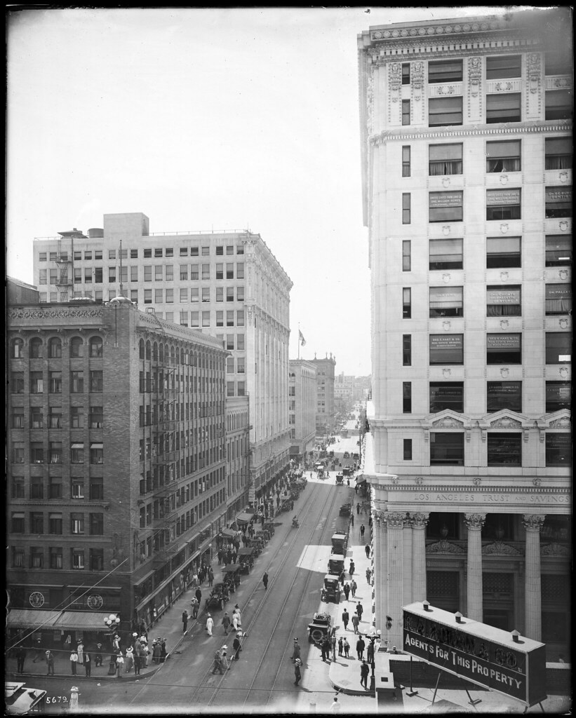 Chicago’s Traffic Management: A Global Perspective on Urban Congestion